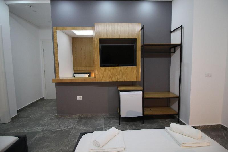 Hotel Piramida image