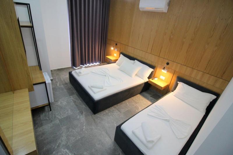 Hotel Piramida image