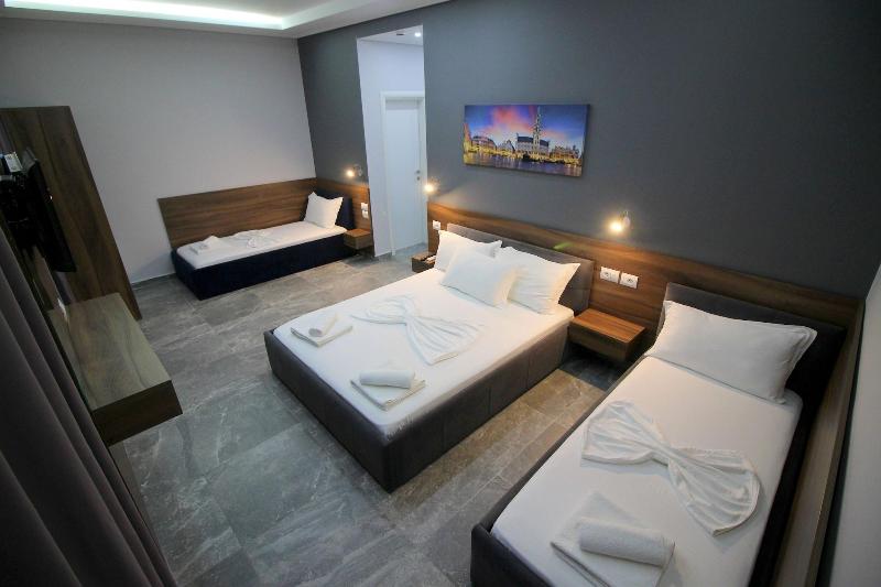 Hotel Piramida image