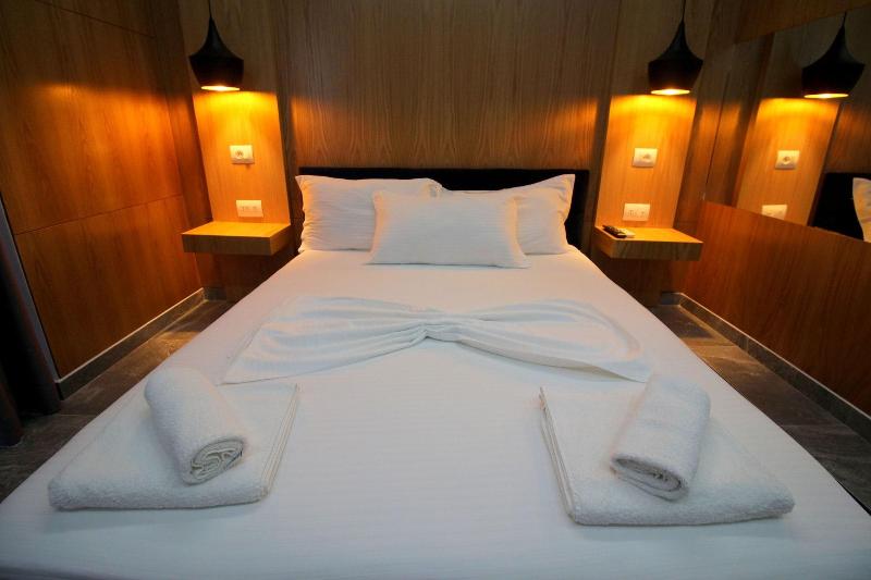 Hotel Piramida image