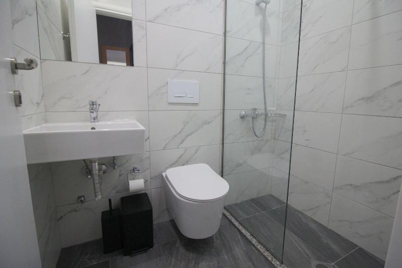 Hotel Piramida image