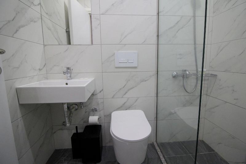 Hotel Piramida image