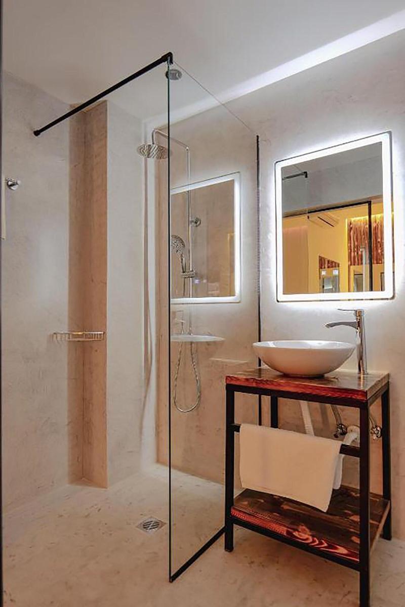 Hotel Piramida image