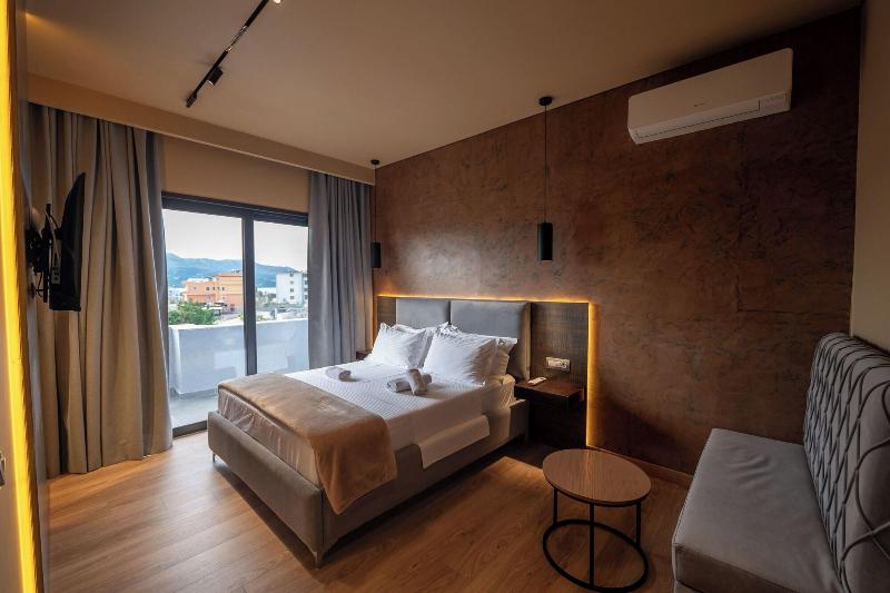 Hotel Piramida image