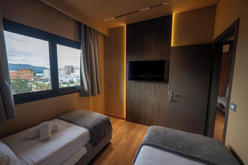 Hotel Piramida image