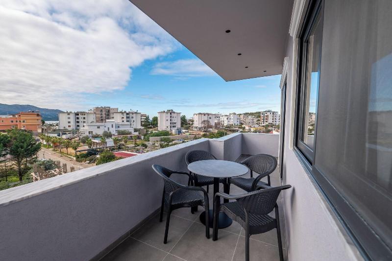 Hotel Piramida image