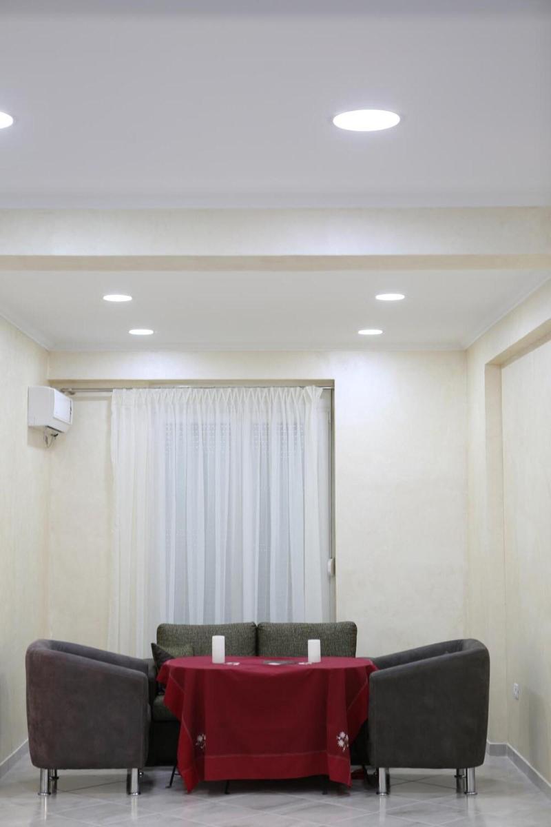 Lounge Bar & Hotel New York image