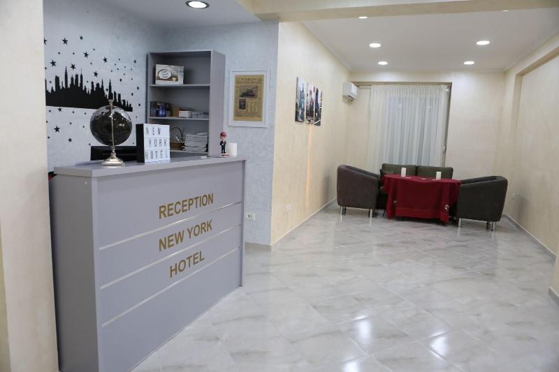 Lounge Bar & Hotel New York image