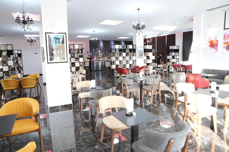 Lounge Bar & Hotel New York image