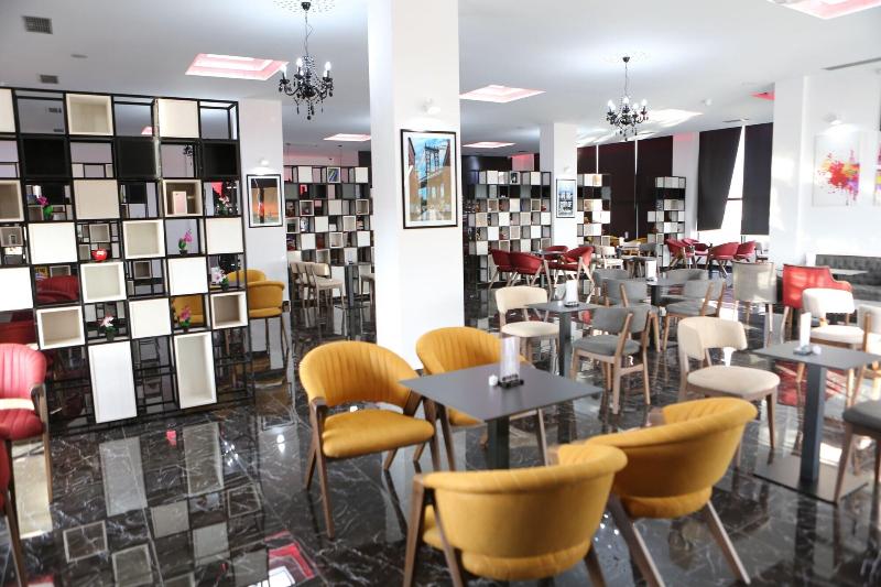 Lounge Bar & Hotel New York image