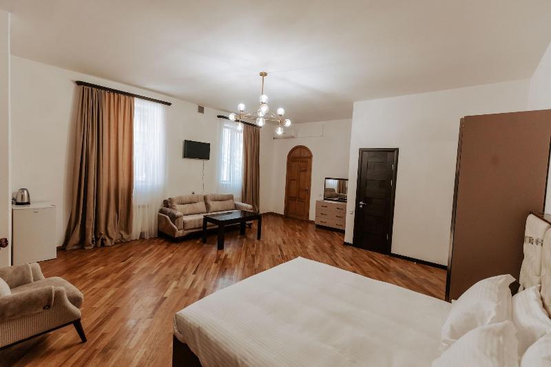 Castle Family Hotel image