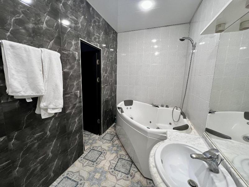Castle Family Hotel image