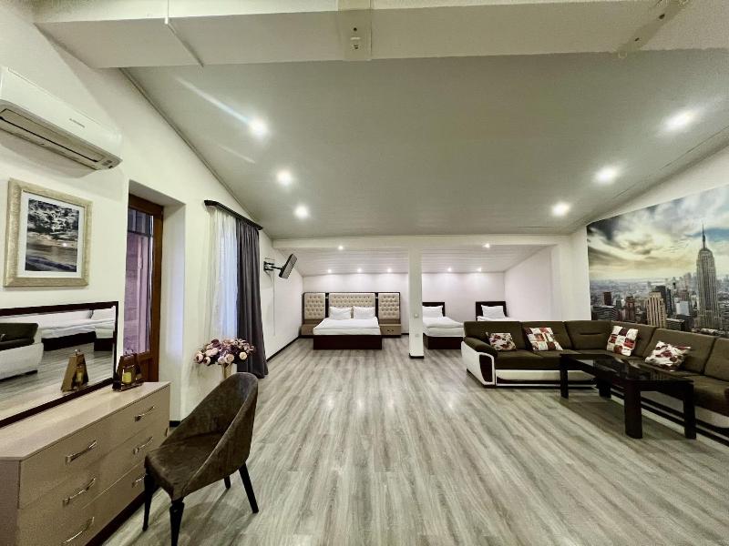 Castle Family Hotel image