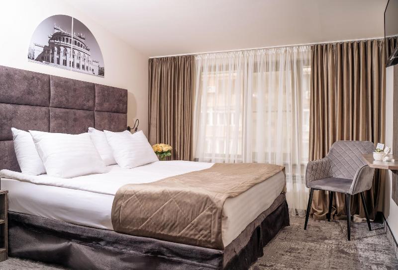 Unique Hotel image