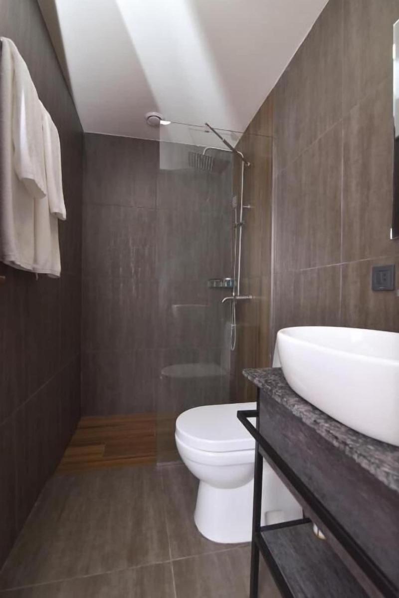 Unique Hotel image