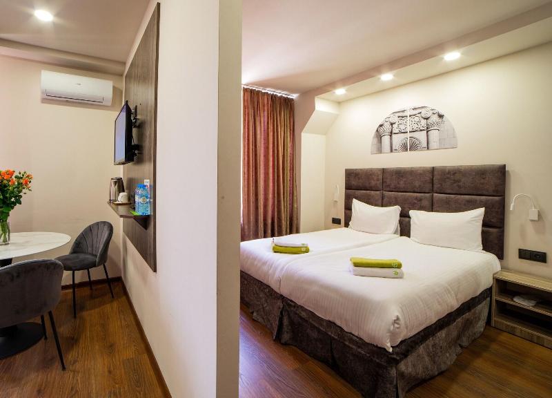 Unique Hotel image