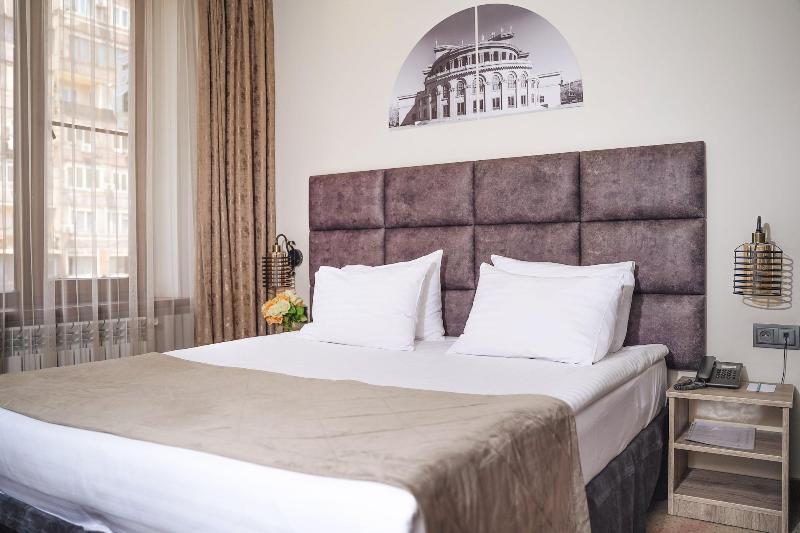 Unique Hotel image