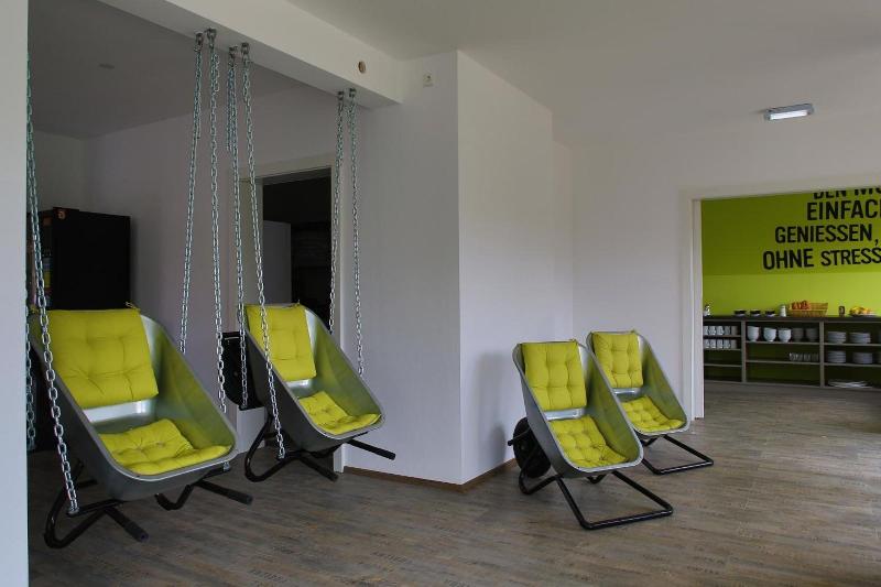 Smart Motel image
