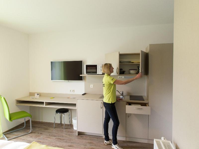 Smart Motel image