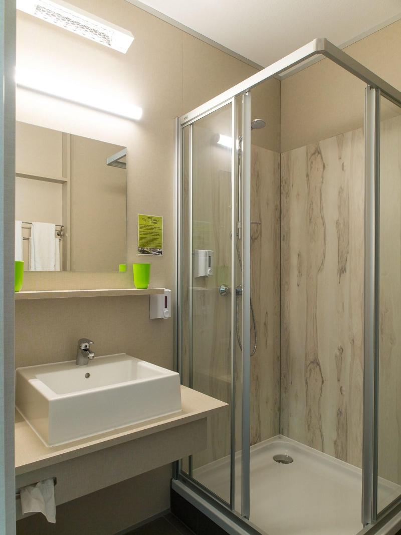 Smart Motel image