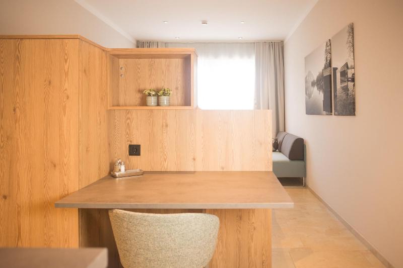 TT Aparthotel Neuhofen image