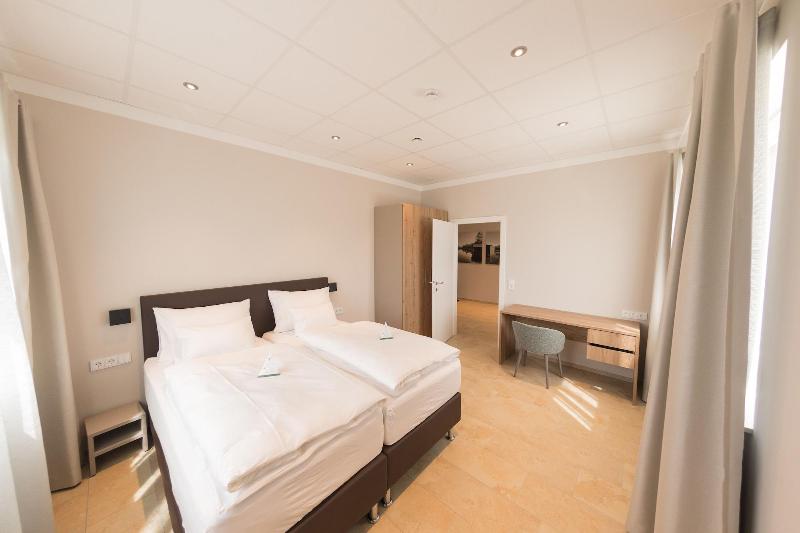 TT Aparthotel Neuhofen image