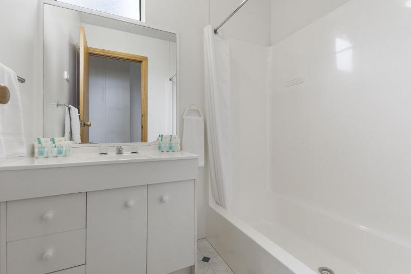 Ingenia Holidays Wairo Beach image