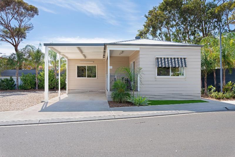 Highway 1 Caravan and Tourist Park image