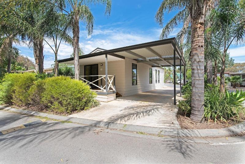 Highway 1 Caravan and Tourist Park image