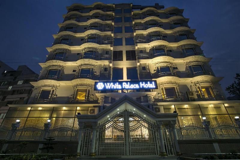White Palace Hotel image