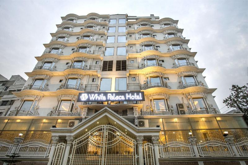 White Palace Hotel image