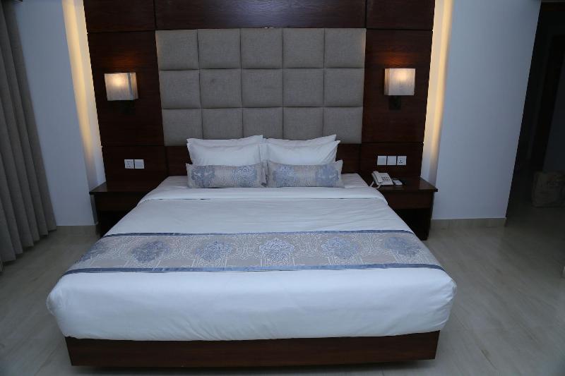 White Palace Hotel image