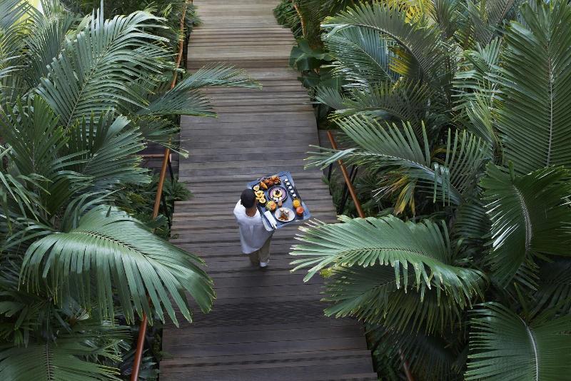 Hotel Barriere Le Carl Gustaf St Barth image
