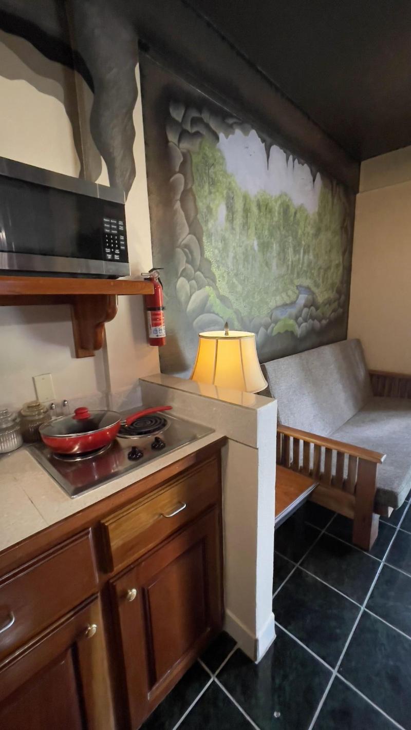 Belize Budget Suites image