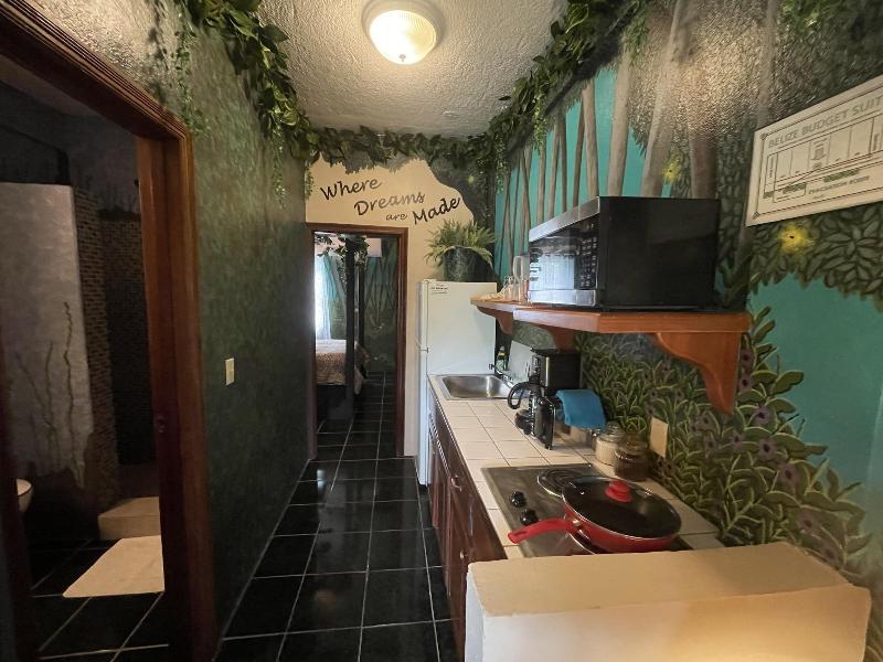 Belize Budget Suites image