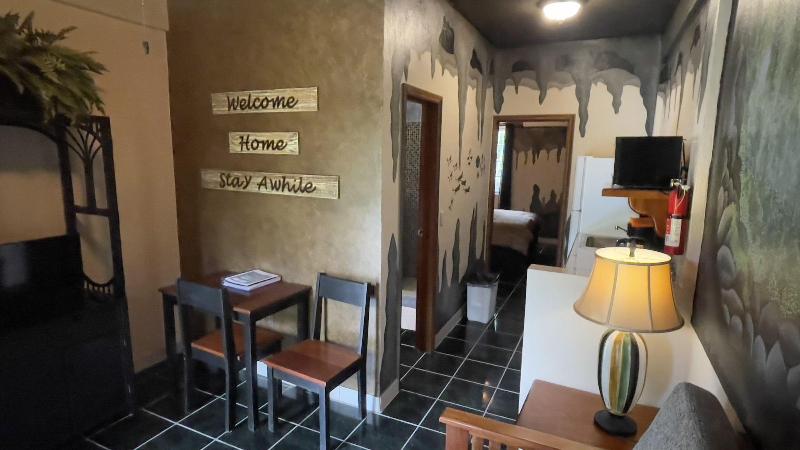 Belize Budget Suites image