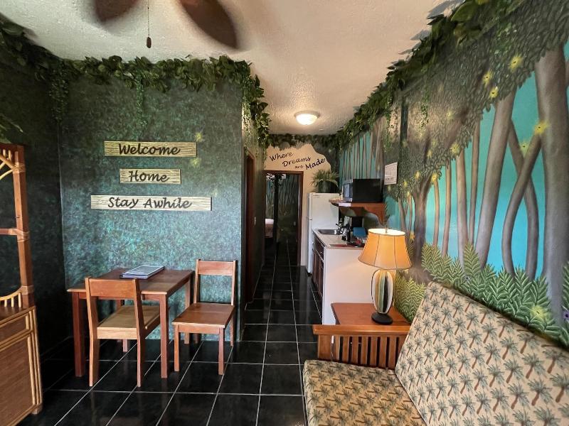 Belize Budget Suites image