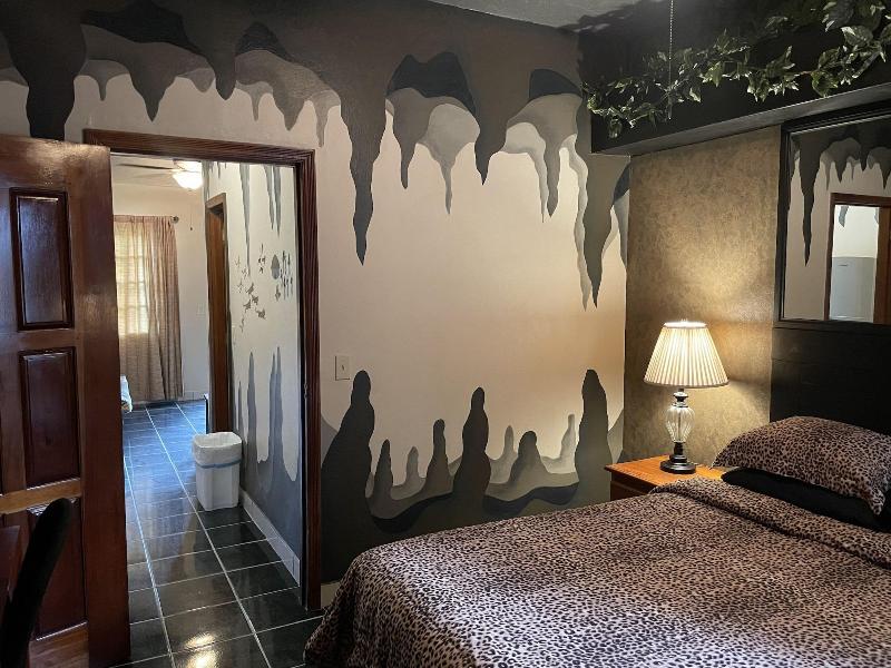 Belize Budget Suites image