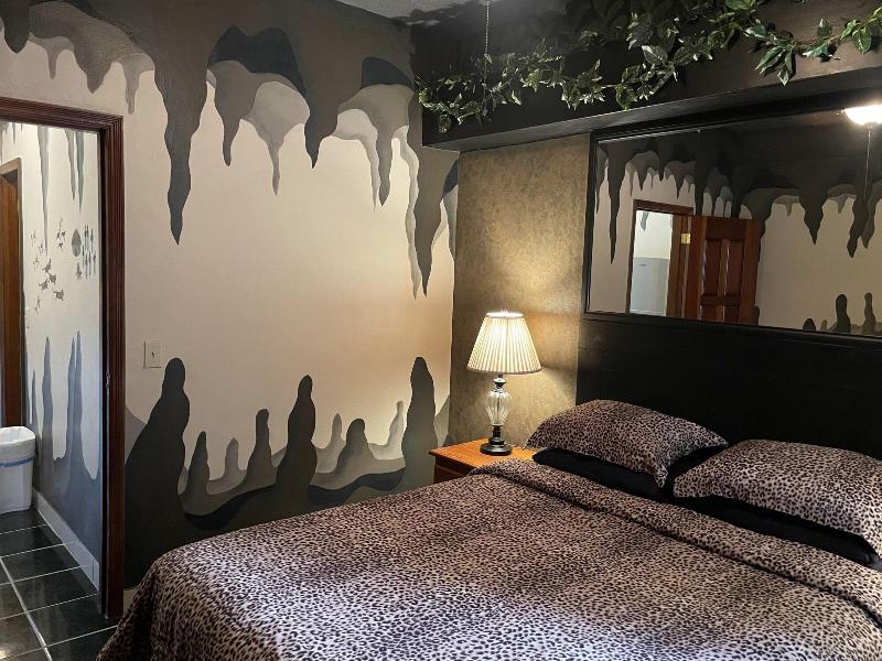 Belize Budget Suites image
