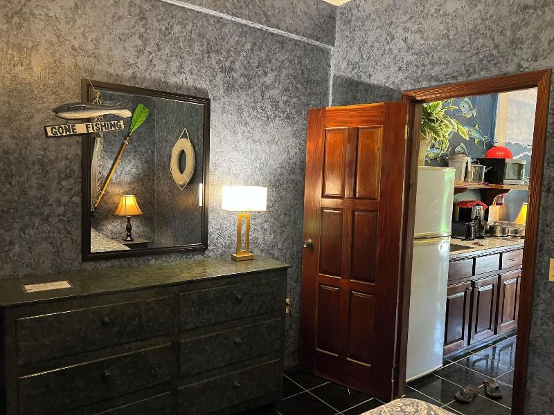 Belize Budget Suites image