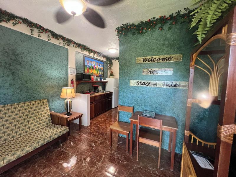Belize Budget Suites image