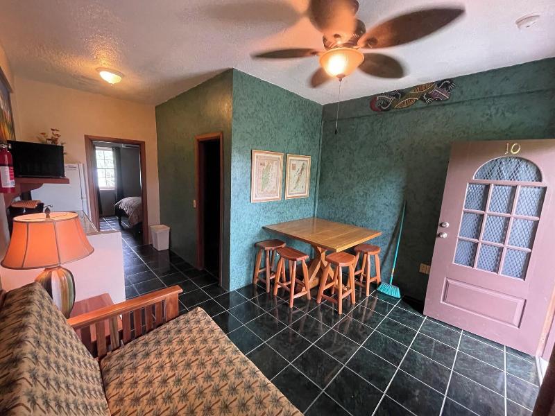 Belize Budget Suites image