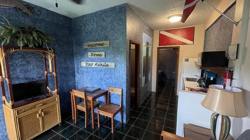 Belize Budget Suites image