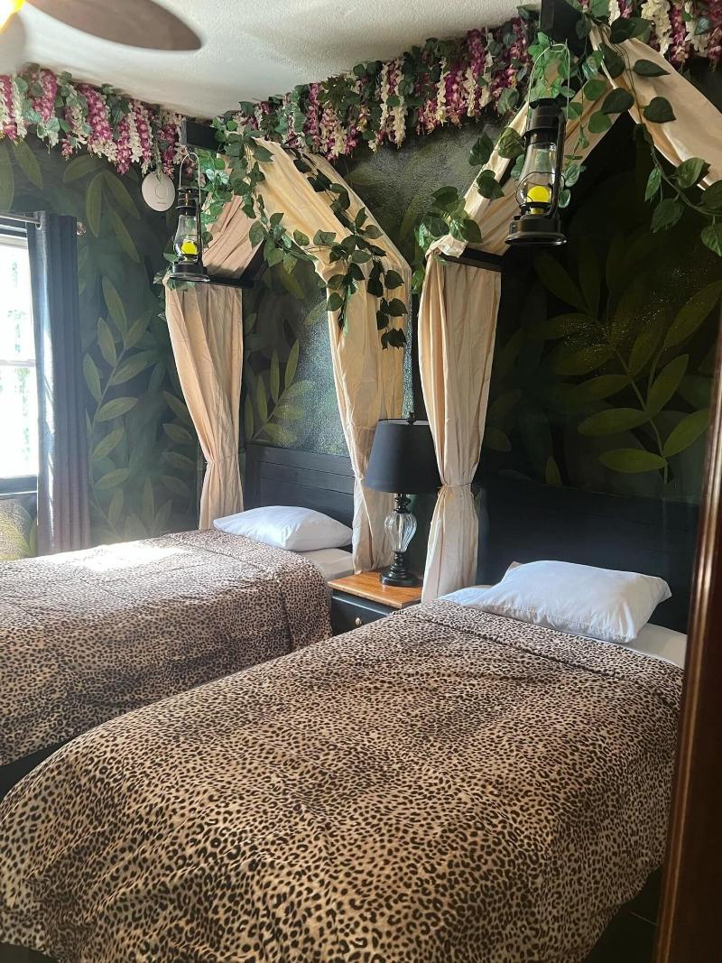 Belize Budget Suites image