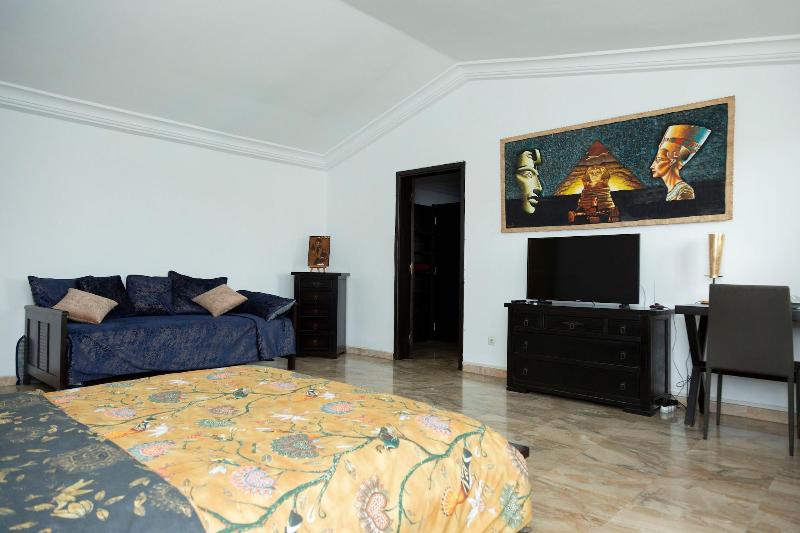 Villa Jaddis image