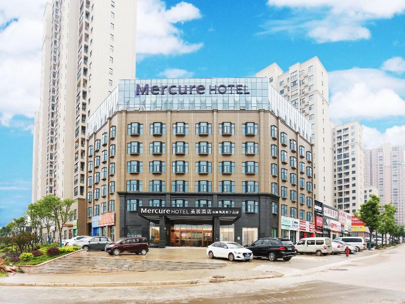 Mercure Wuhan Yangluo image
