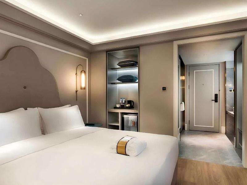 Mercure Wuhan Yangluo image