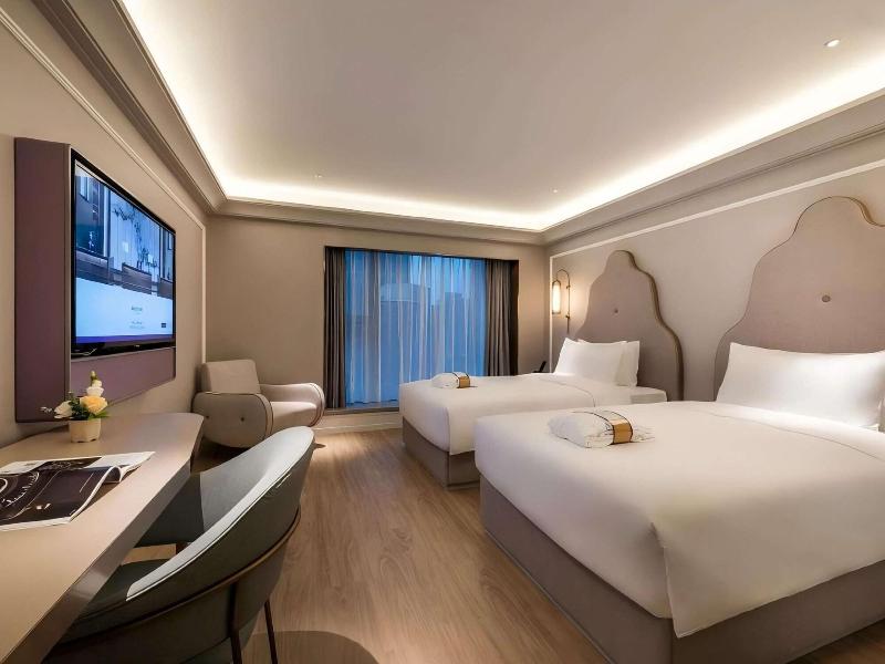Mercure Wuhan Yangluo image