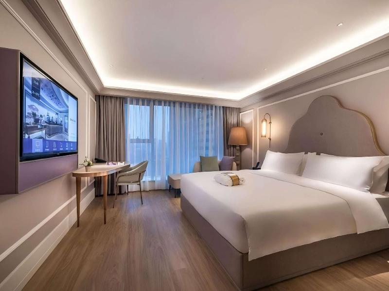 Mercure Wuhan Yangluo image