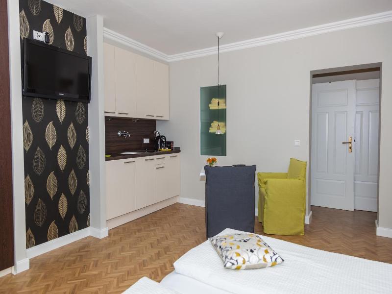 Apartmenthaus Heiligenthaler Hof image